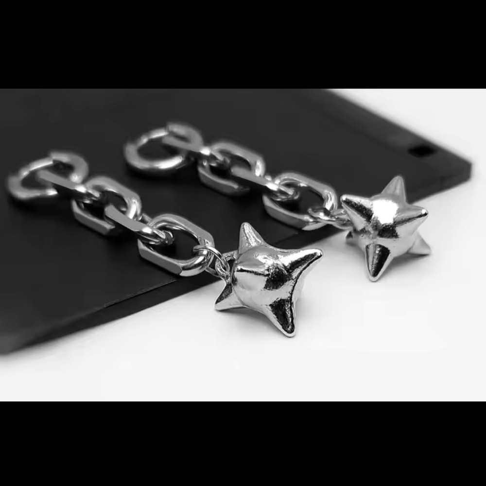 925 Sterling Silver Punk Morning Star Spiked Ball On Chunky Chain Earrings - Picture 6 of 6